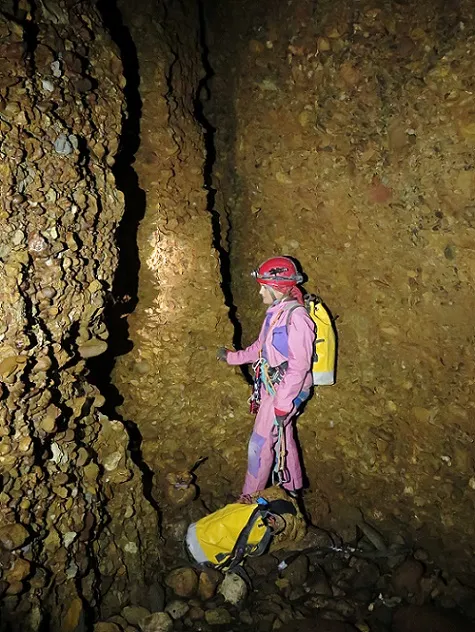 Fotografía de COLL D'ALZINA, POU DEL (4 de 5)