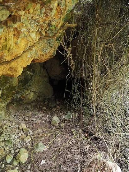 Photograph of POU DEL MELO, COVA DEL (1 of 3)