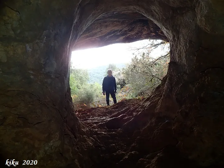Photograph of BOSQUET, COVA DEL (8 of 10)