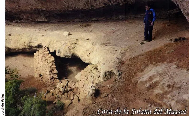 Photograph of SOLANA DEL MASOT, COVA DE LA (1 of 1)