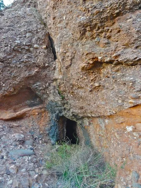Photographie de GINESTERES, COVA DE LES (2 sur 2)
