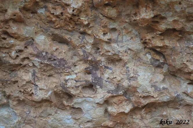 Photograph of ERMITES DE LA PIETAT, ABRICS D' (8 of 15)