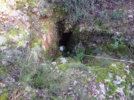 Fotografia de CLOT DE JOAN PERE, AVENC DE LO (2 de 3)