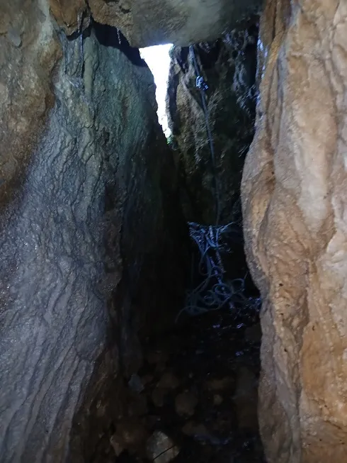 Photograph of ROCA SABEIA, AVENC Nº2 DE LA (3 of 4)