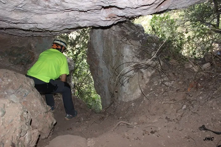Fotografía de CAMÍ DEL PONT, COVA DEL (2 de 4)