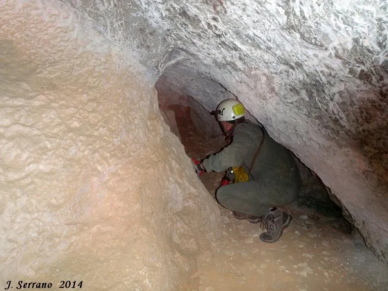 Fotografia de FONT FREDA, COVA Nº1 DE LA (8 de 8)