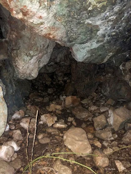 Photograph of POU DEL MELO, COVA DEL (3 of 3)