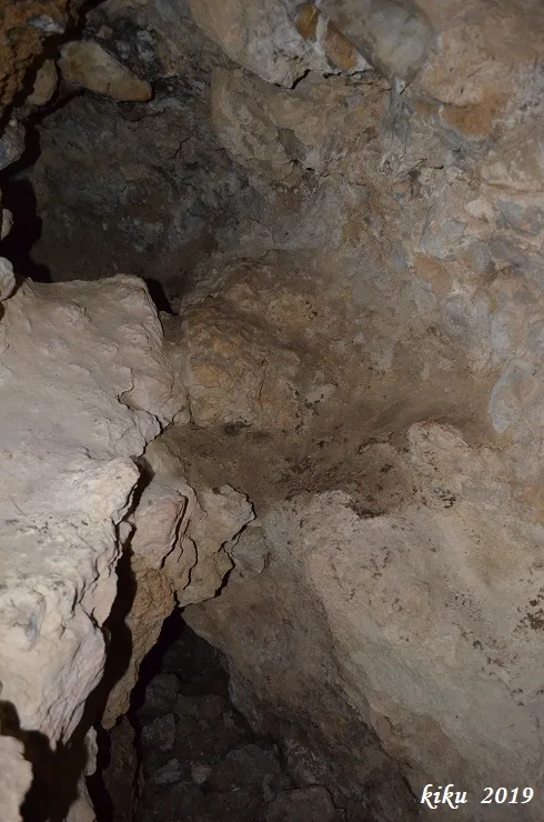 Photograph of FONT DE SANT LLORENÇ, COVA DE LA (3 of 8)
