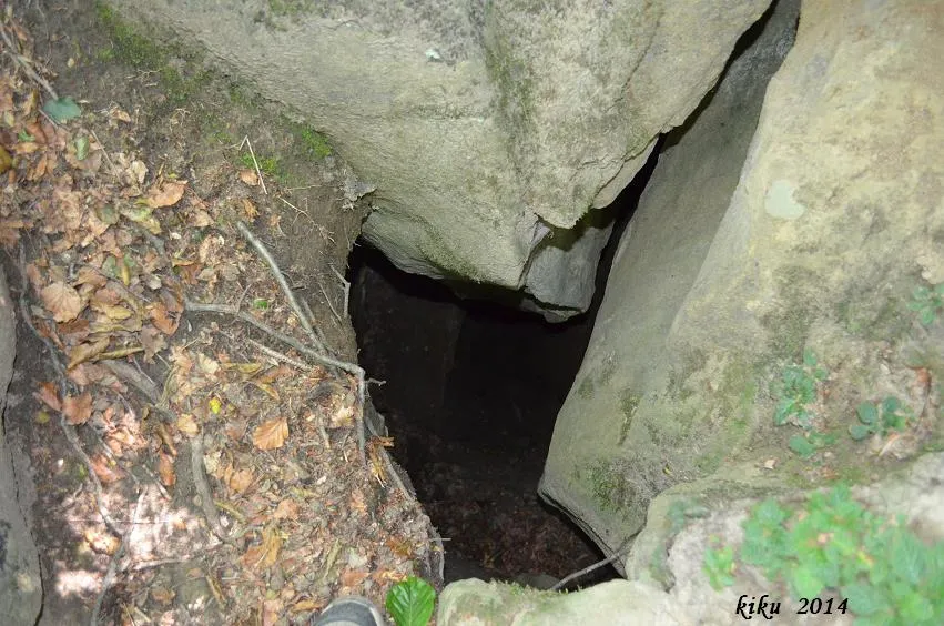 Fotografia de CAN ROCA ROJA Nº3, AVENC DE (4 de 4)