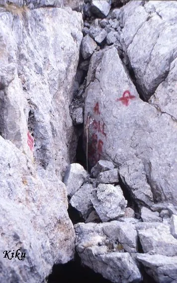 Fotografía de COLL DE PAL,  AVENC DE (2 de 7)