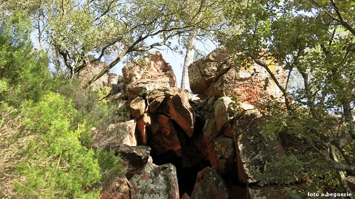 Fotografia de SERRA DE CAN VALENT, FORADADA Nº1 DE LA (2 de 6)