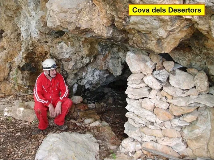 Fotografía de DESERTORS, COVES DELS (1 de 4)