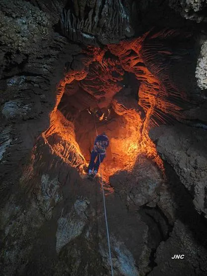 Fotografia de CUNETA, AVENC DE LA (4 de 5)