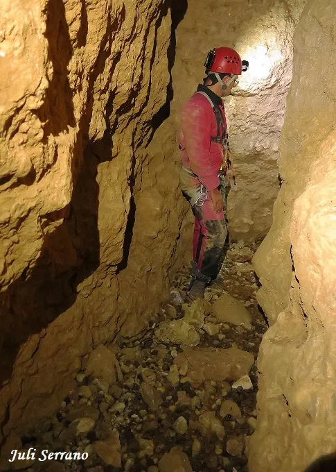 Fotografía de ROCS DE L'ESTEVE, AVENC DELS (9 de 12)