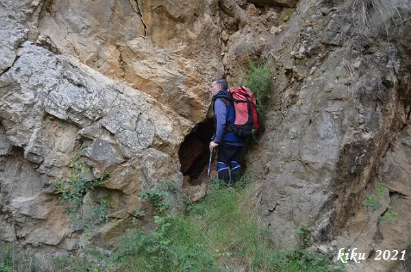 Fotografía de E-1, COVA (1 de 2)