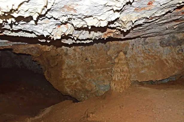 Fotografia de TRES ALLS, COVA DELS (5 de 7)