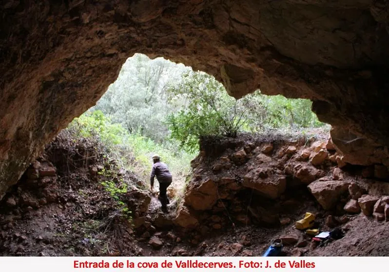 Photograph of VALLDECERVES, COVA DE (1 of 2)