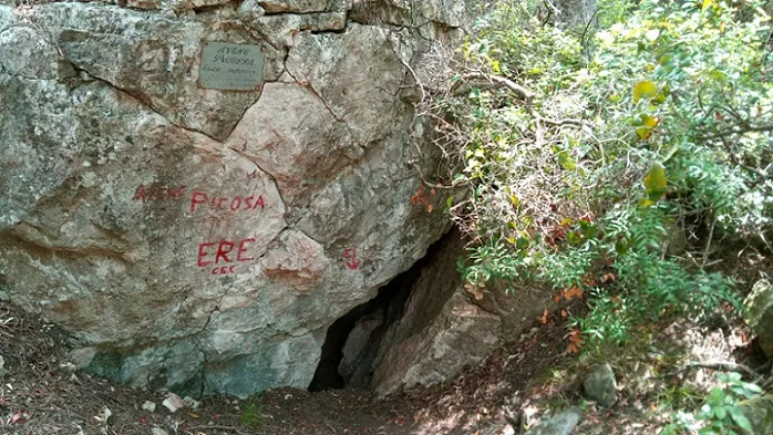 Fotografía de PICOSSA, AVENC DE LA (1 de 9)