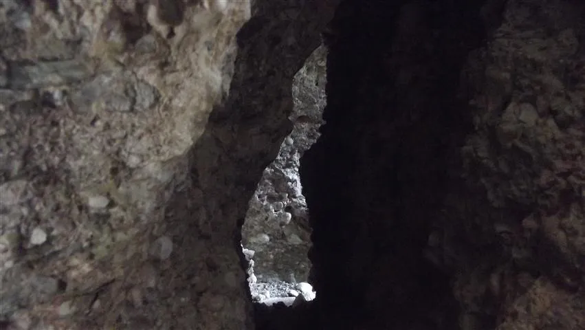 Photograph of ESQUIROL, COVA DE L' (5 of 7)