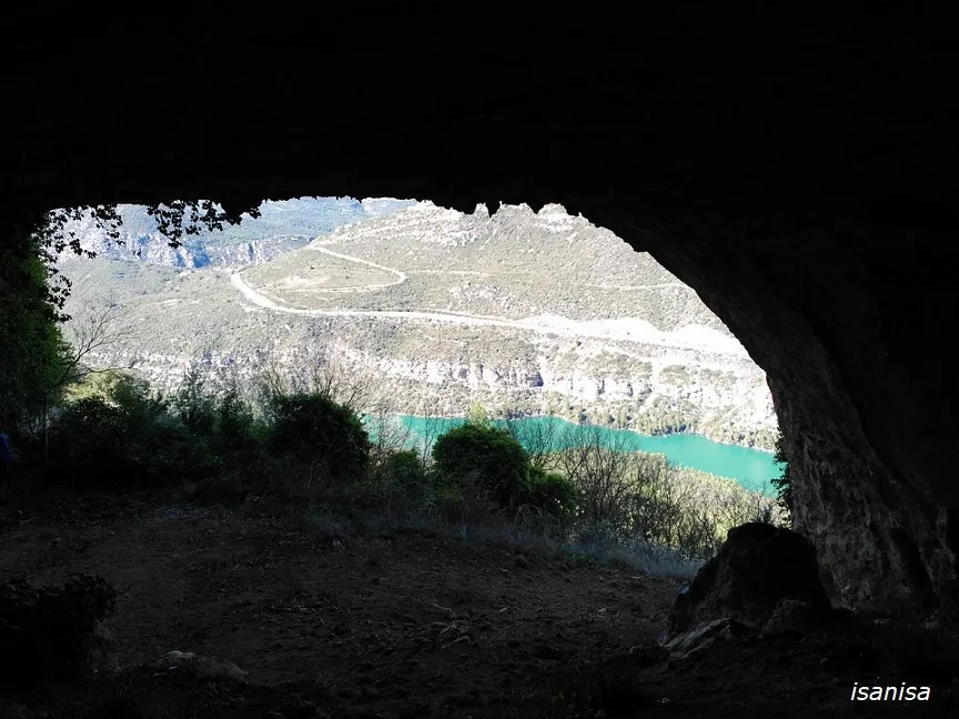Fotografia de PAS DEL SASTRE, COVA-AVENC DEL (3 de 3)