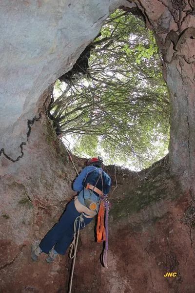 Fotografia de TICA, AVENC DE LA (1 de 3)
