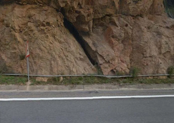 Fotografía de CARRETERA, ESQUERDA NOVA DE LA (1 de 2)