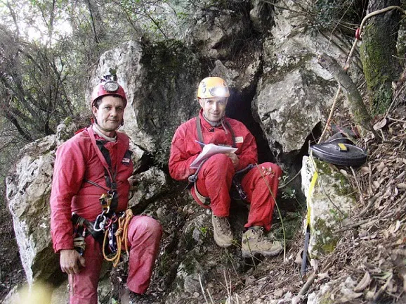 Photograph of SPELEOCORB, AVENC (2 of 3)