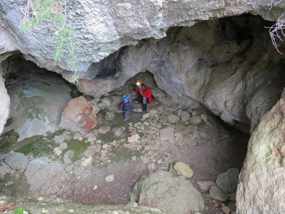Fotografia de PILETES, COVA DE LES (1 de 4)