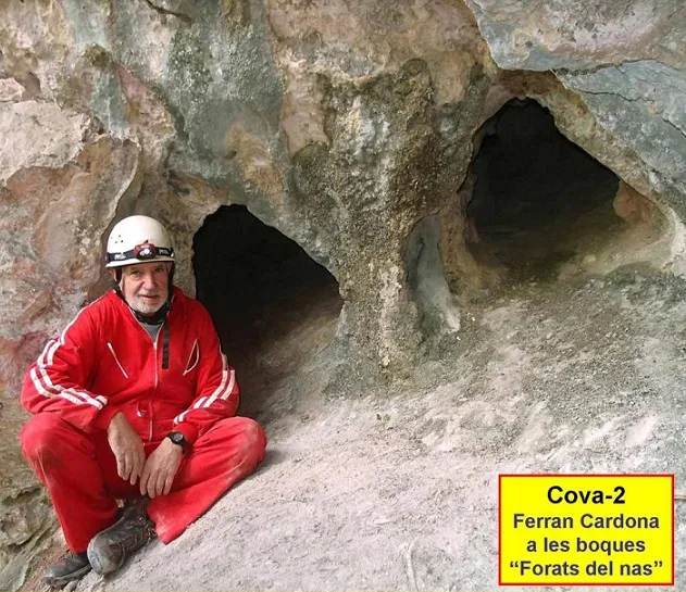Photographie de COMALLONGA, COVES Nº2, 3 i 4 de (1 sur 5)