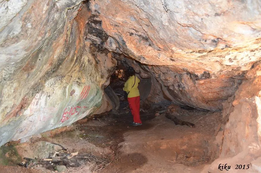 Fotografia de GRAONS DE MURA, COVA DELS (2 de 4)