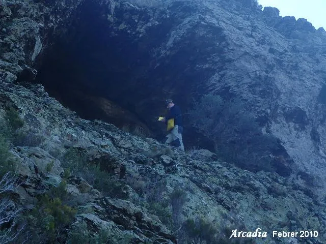 Photograph of PUIG DE LA MALATERRA, COVA Nº 2 DEL (2 of 3)