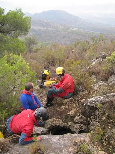 Fotografia de TORRETA, AVENC DE LA (1 de 6)