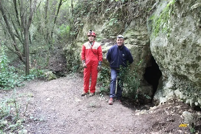 Photograph of FONT DE SANT LLORENÇ, COVA DE LA (6 of 8)