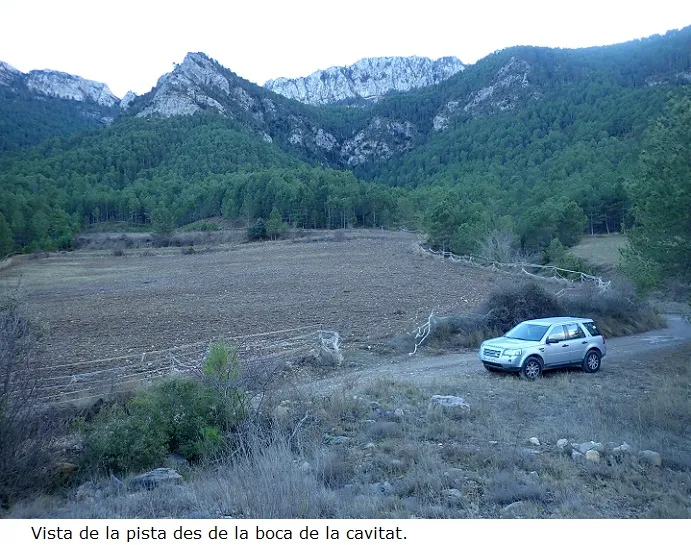 Fotografia de COLLET DE LA CREU, AVENC DEL (4 de 4)