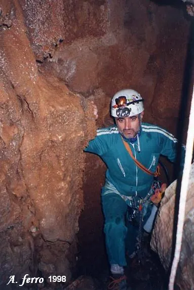Fotografia de SERRAT DE LA MORELLA, AVENC DEL (3 de 3)