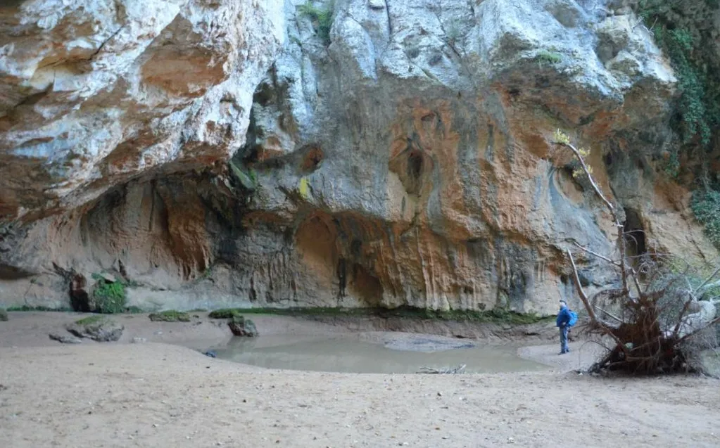 Fotografia de FOU DE SANT MARTÍ DE TOUS, BALMA DE LA (1 de 2)