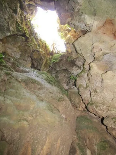 Fotografía de NURIS, AVENC DE LES (3 de 5)