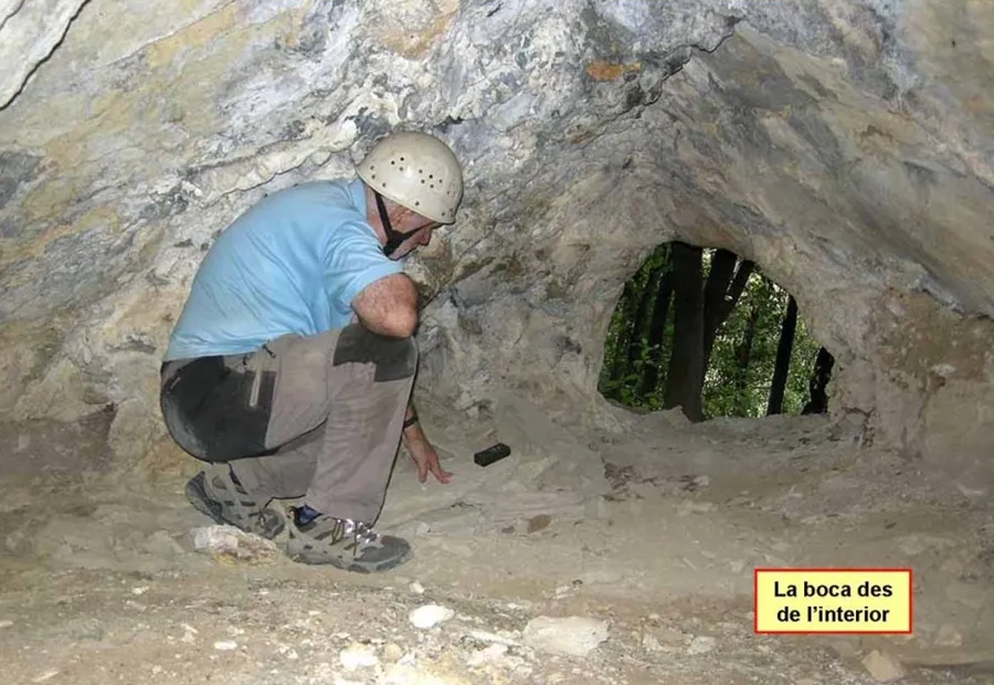 Fotografia de CAN RATA, COVA PETITA DE (3 de 3)
