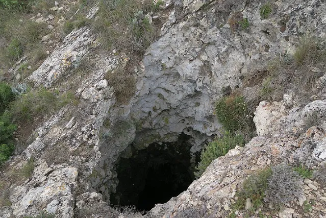 Fotografia de PETIT,  AVENC (1 de 1)