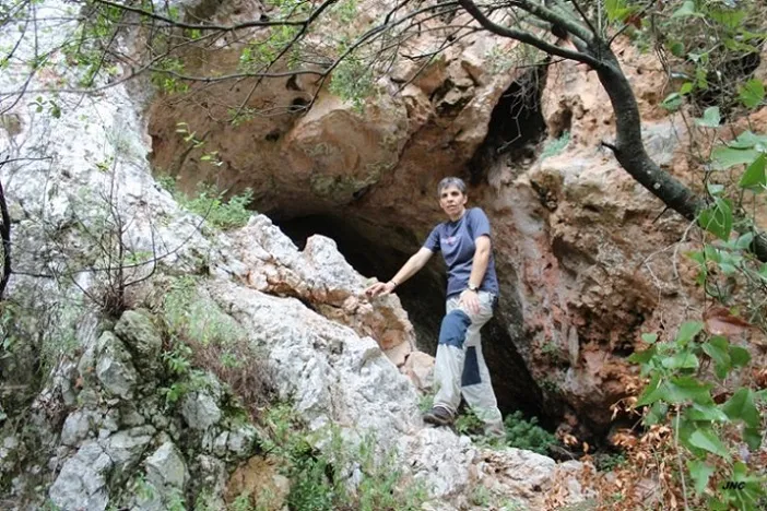 Fotografía de ESQUERDILLS, COVETA DELS (1 de 2)