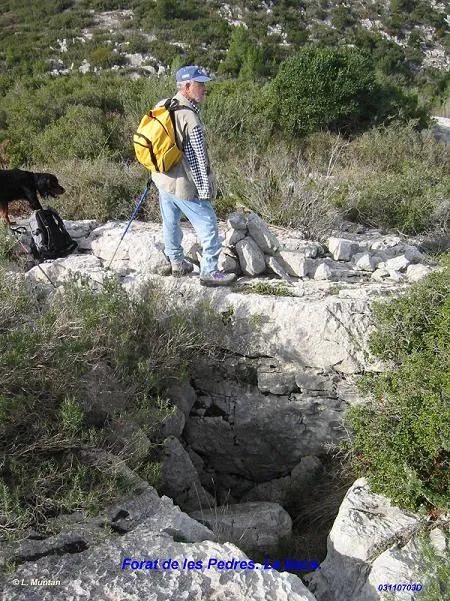 Fotografía de PEDRES, FORAT DE LES (1 de 1)