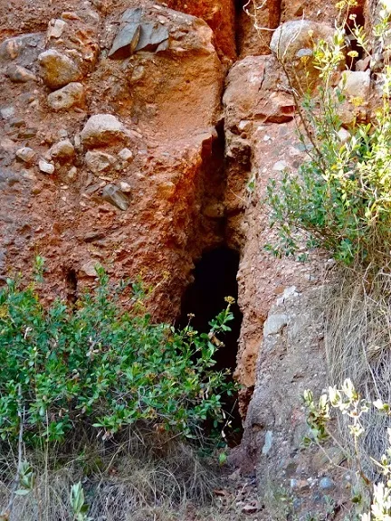 Photograph of CINTA, COVA DE LA (1 of 1)
