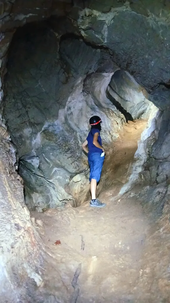 Fotografía de ESTRET DEL BOSC DE QUER, COVA DE L' (3 de 5)