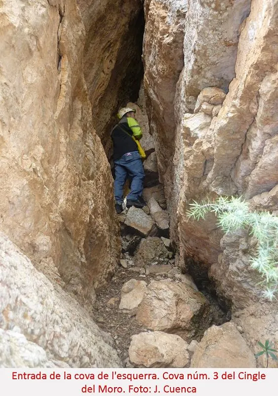 Photograph of CINGLE DEL MORO, COVA Nº3 DEL (2 of 2)