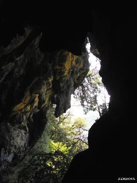 Fotografia de ESGLESIETES, COVA DE LES (1 de 2)