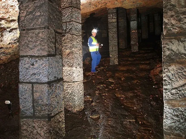 Photograph of TÚNEL DE L'ARGENTERA, COVA DEL (10 of 12)