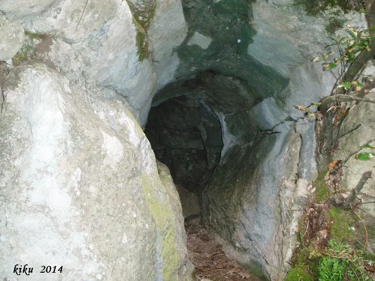 Photograph of FAR, COVA DEL (1 of 9)