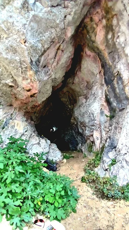 Fotografia de TEMPESTES, COVA DE LES (3 de 5)