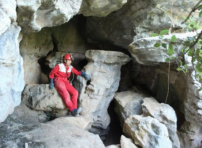 Fotografia de ENDAL, COVA DE L' (6 de 8)