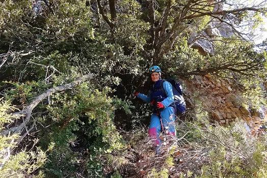 Fotografia de CASTELLOT, COVA DEL (1 de 5)